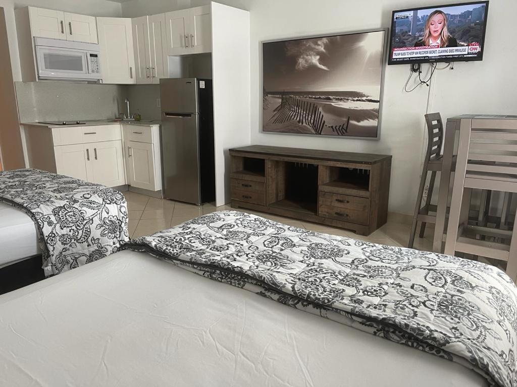 Beachfront Studios Casablanca Rentals Miami Beach Exteriér fotografie